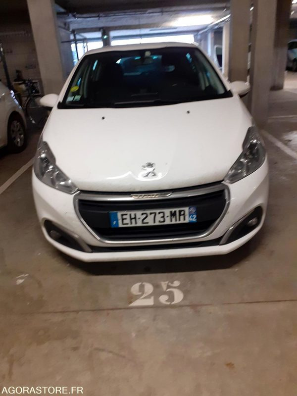 Peugeot 208 - 2016 - 225495 kms - מכונית: תמונה 4 Peugeot 208 - 2016 - 225495 kms - מכונית: תמונה 4