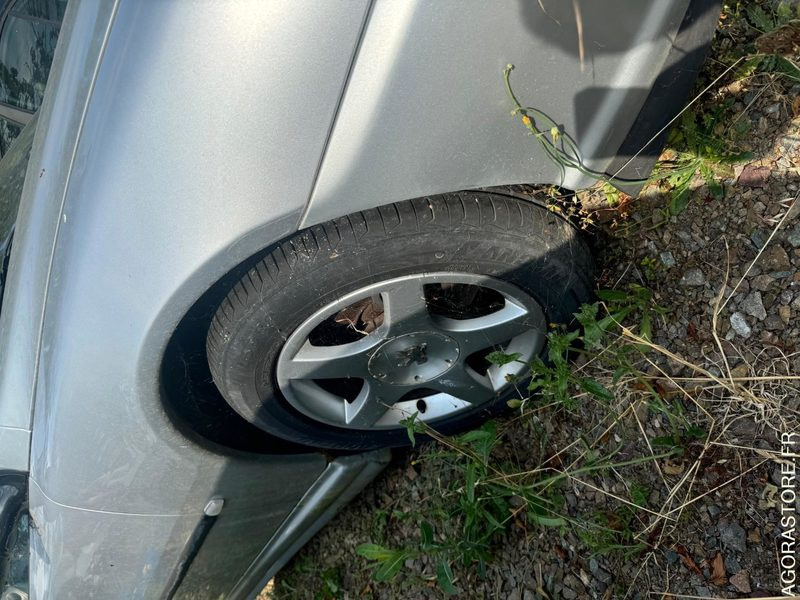 רכב קופה Peugeot 406 Coupé Phase 2 - 2.2 HDI - 271 000 Km: תמונה 7 רכב קופה Peugeot 406 Coupé Phase 2 - 2.2 HDI - 271 000 Km: תמונה 7