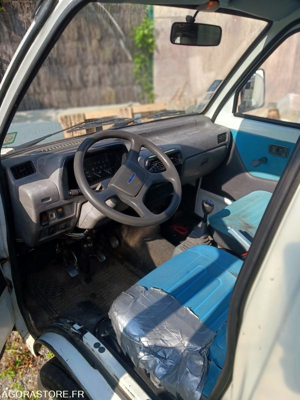 Piaggio Porter 90787 kms 2009 - כלי רכב מסחרי מזהיר: תמונה 3 Piaggio Porter 90787 kms 2009 - כלי רכב מסחרי מזהיר: תמונה 3