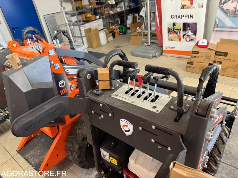 Porte outils SSQ11 PUROSANGUE Worky quad Plus Essence NEUF - ציוד לגינה: תמונה 4 Porte outils SSQ11 PUROSANGUE Worky quad Plus Essence NEUF - ציוד לגינה: תמונה 4