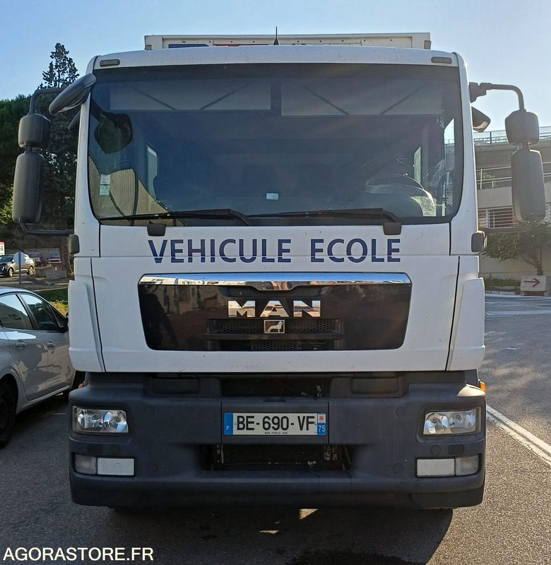Porteur MAN TGM 18.290 de 2010/458000 kms - BE-690-VF (3822) - משאית: תמונה 1 Porteur MAN TGM 18.290 de 2010/458000 kms - BE-690-VF (3822) - משאית: תמונה 1