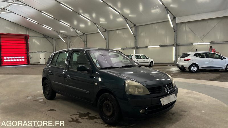 RENAULT-CLIO- 1.4-16V-EXTRÊME-ESSENCE-154073KMS - מכונית: תמונה 4 RENAULT-CLIO- 1.4-16V-EXTRÊME-ESSENCE-154073KMS - מכונית: תמונה 4