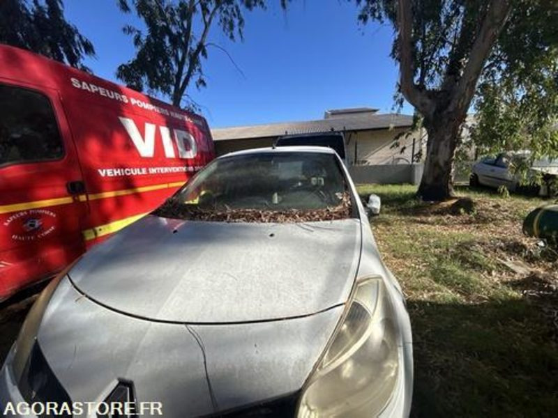 RENAULT CLIO - 2008 - 260000KM - 3664GX2A - מכונית: תמונה 2 RENAULT CLIO - 2008 - 260000KM - 3664GX2A - מכונית: תמונה 2