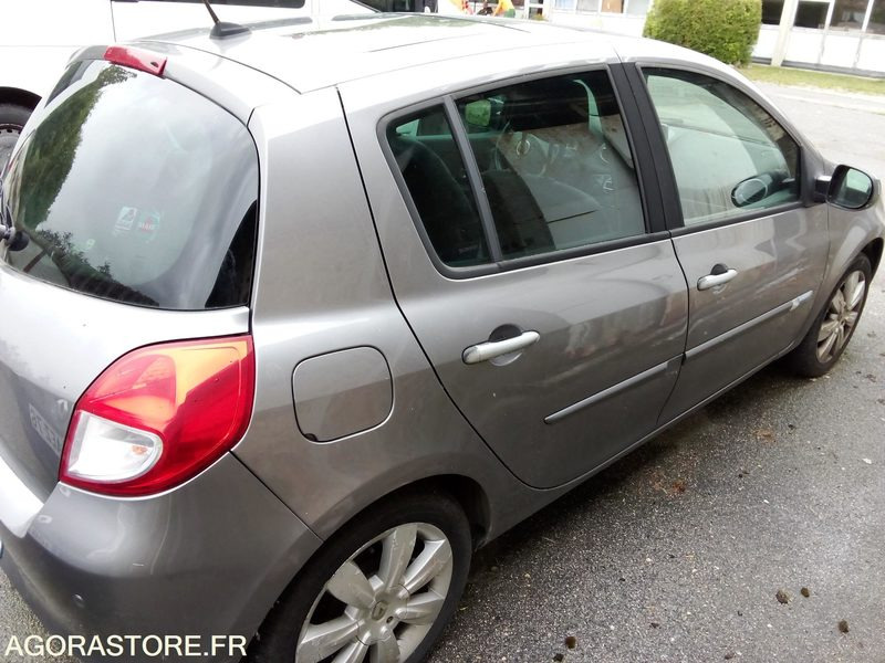 RENAULT CLIO 2010 - מכונית: תמונה 5 RENAULT CLIO 2010 - מכונית: תמונה 5