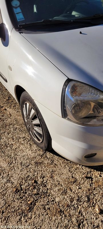 RENAULT CLIO - 2010 - מכונית: תמונה 2 RENAULT CLIO - 2010 - מכונית: תמונה 2