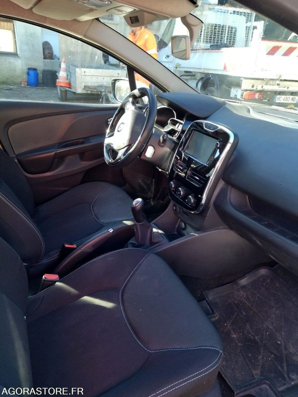 RENAULT CLIO DE 2013 AVEC 258818 KM - מכונית: תמונה 5 RENAULT CLIO DE 2013 AVEC 258818 KM - מכונית: תמונה 5