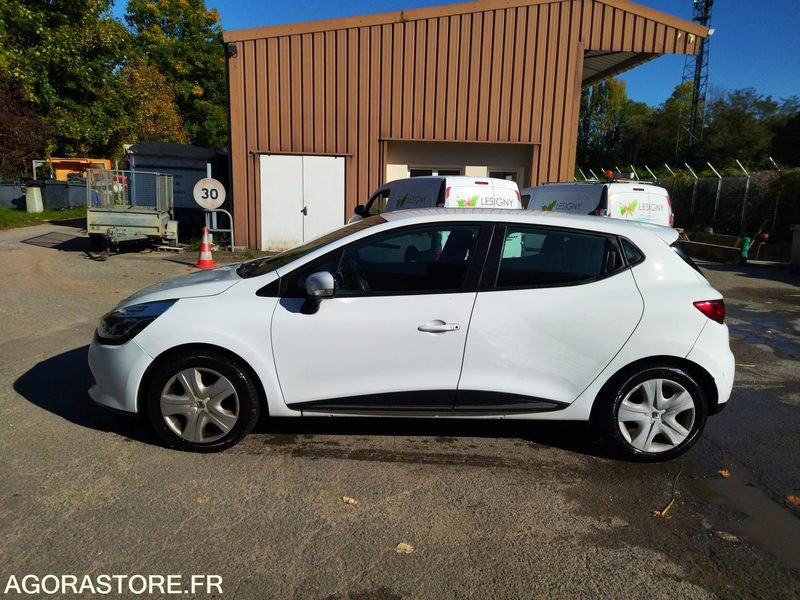 RENAULT CLIO DE 2013 AVEC 258818 KM - מכונית: תמונה 4 RENAULT CLIO DE 2013 AVEC 258818 KM - מכונית: תמונה 4