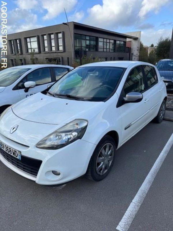 RENAULT CLIO - מכונית: תמונה 2 RENAULT CLIO - מכונית: תמונה 2