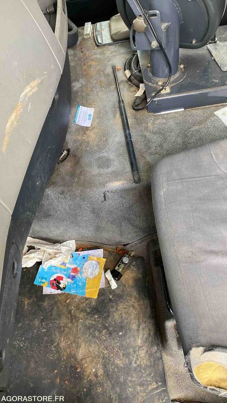 RENAULT DXI 310 - מטאטא כבישים: תמונה 5 RENAULT DXI 310 - מטאטא כבישים: תמונה 5