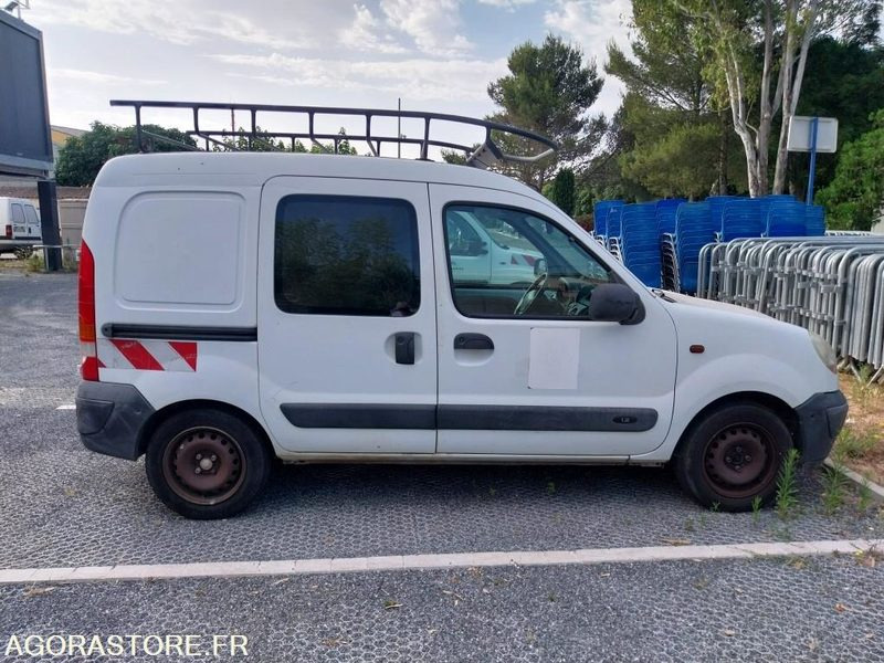 RENAULT KANGOO 123204 kms 2003 - כלי רכב מסחרי עם לוח: תמונה 5 RENAULT KANGOO 123204 kms 2003 - כלי רכב מסחרי עם לוח: תמונה 5
