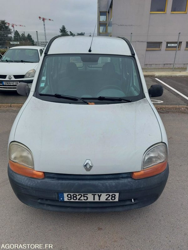RENAULT KANGOO - 2000 - 119 023KM - כלי רכב מסחרי קטן: תמונה 2 RENAULT KANGOO - 2000 - 119 023KM - כלי רכב מסחרי קטן: תמונה 2