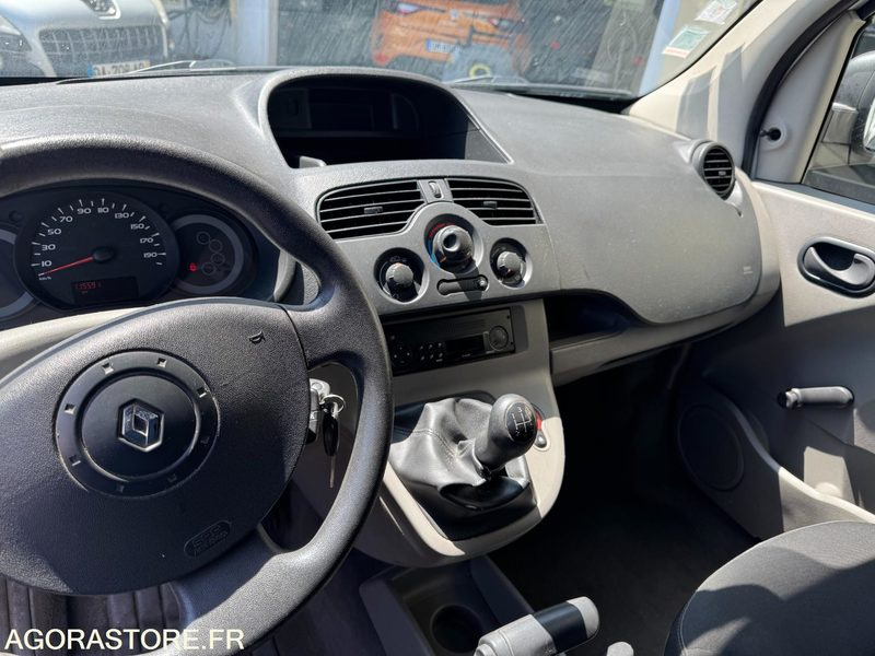 RENAULT KANGOO - 2009 - 115 000km - כלי רכב מסחרי קטן: תמונה 5 RENAULT KANGOO - 2009 - 115 000km - כלי רכב מסחרי קטן: תמונה 5