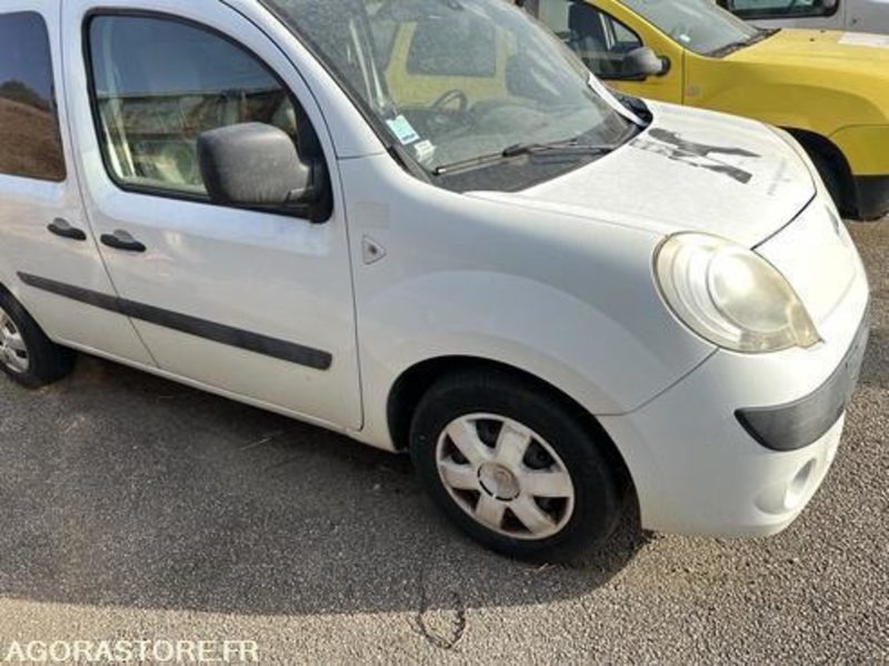 RENAULT KANGOO - 2009 - 196523KM - AF307QG - כלי רכב מסחרי קטן: תמונה 3 RENAULT KANGOO - 2009 - 196523KM - AF307QG - כלי רכב מסחרי קטן: תמונה 3