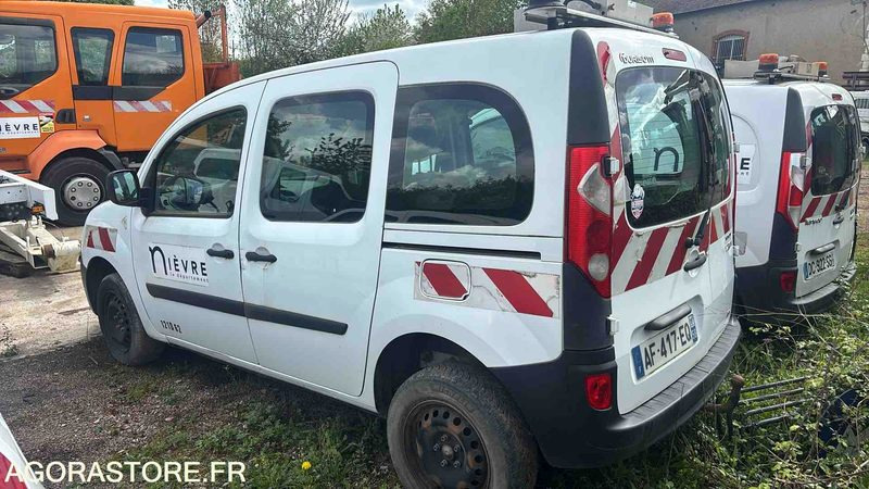 RENAULT - KANGOO - 2009 - 222767kms - כלי רכב מסחרי קטן: תמונה 2 RENAULT - KANGOO - 2009 - 222767kms - כלי רכב מסחרי קטן: תמונה 2