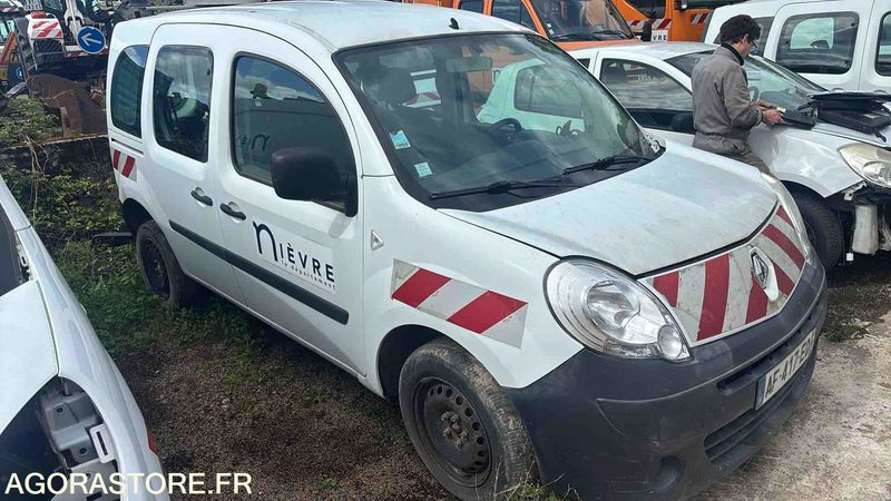 RENAULT - KANGOO - 2009 - 222767kms - כלי רכב מסחרי קטן: תמונה 3 RENAULT - KANGOO - 2009 - 222767kms - כלי רכב מסחרי קטן: תמונה 3