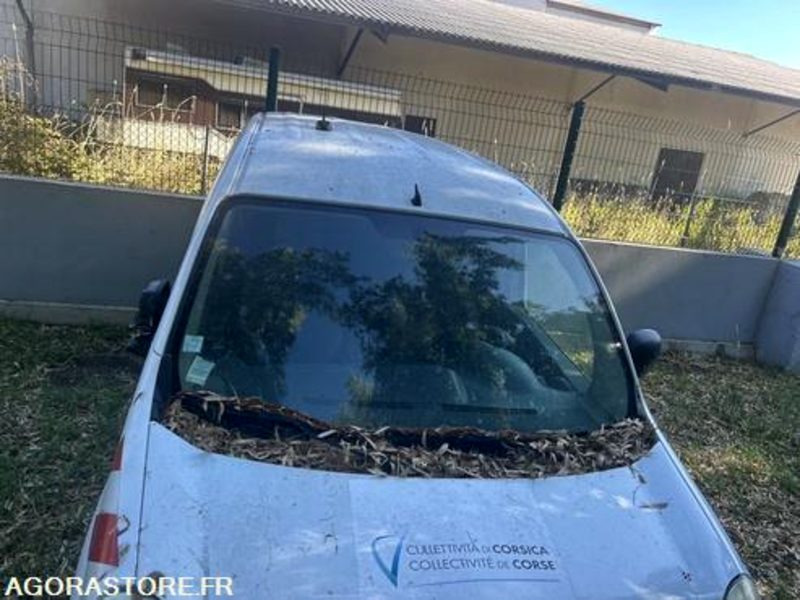 RENAULT KANGOO - 2010 - 278573km - AR154YG - כלי רכב מסחרי קטן: תמונה 2 RENAULT KANGOO - 2010 - 278573km - AR154YG - כלי רכב מסחרי קטן: תמונה 2