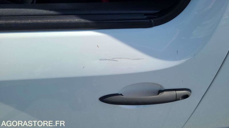 RENAULT KANGOO - 2011 - 81107KM - BV-627-ML - כלי רכב מסחרי קטן: תמונה 5 RENAULT KANGOO - 2011 - 81107KM - BV-627-ML - כלי רכב מסחרי קטן: תמונה 5