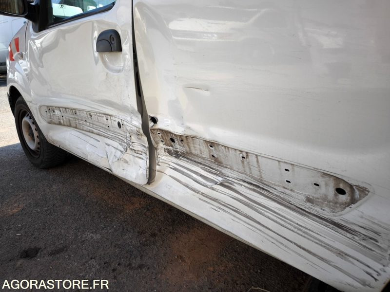 RENAULT KANGOO (vente pour pièces) 128937 kms 2009 - כלי רכב מסחרי קטן: תמונה 3 RENAULT KANGOO (vente pour pièces) 128937 kms 2009 - כלי רכב מסחרי קטן: תמונה 3