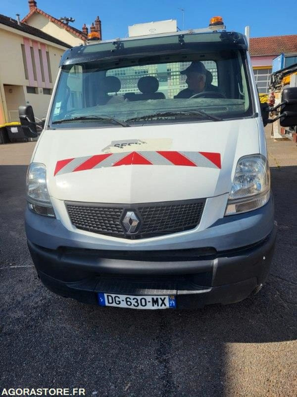 RENAULT MASCOTT BENNNE BASCULANTE (sans contrôle technique) - כלי רכב מסחרי מזהיר: תמונה 2 RENAULT MASCOTT BENNNE BASCULANTE (sans contrôle technique) - כלי רכב מסחרי מזהיר: תמונה 2