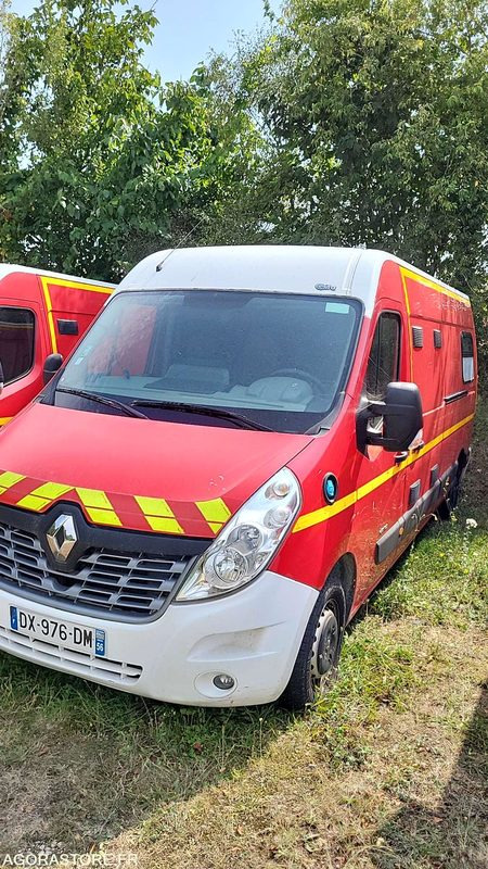 RENAULT MASTER - 2015 - 228300 KM - אמבולנס: תמונה 2 RENAULT MASTER - 2015 - 228300 KM - אמבולנס: תמונה 2