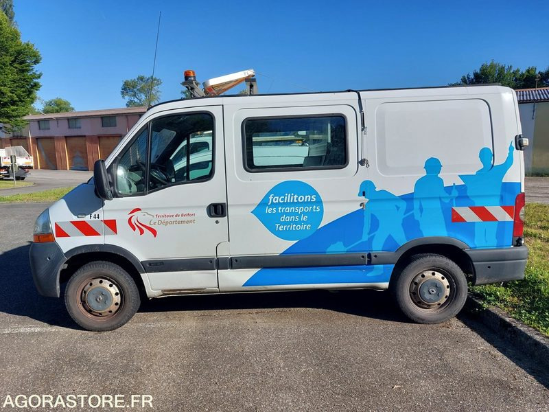 RENAULT MASTER 216247kms - 2006 - כלי רכב מסחרי עם לוח: תמונה 1 RENAULT MASTER 216247kms - 2006 - כלי רכב מסחרי עם לוח: תמונה 1