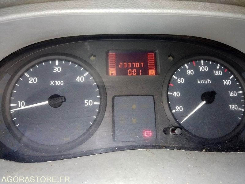 RENAULT MASTER AC 293 SY (233787 km) - כלי רכב מסחרי עם לוח: תמונה 5 RENAULT MASTER AC 293 SY (233787 km) - כלי רכב מסחרי עם לוח: תמונה 5