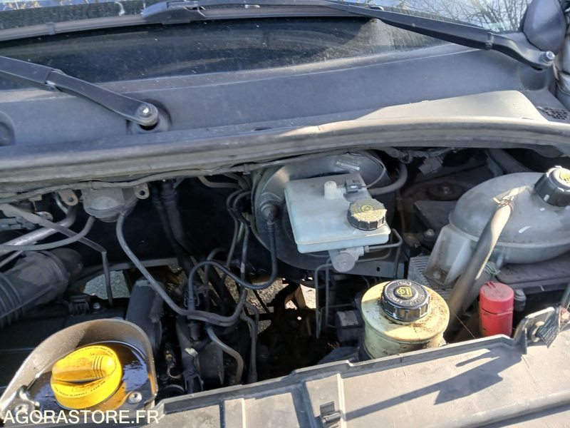 RENAULT MASTER DB-698-JY 184586 KM - כלי רכב מסחרי עם לוח: תמונה 1 RENAULT MASTER DB-698-JY 184586 KM - כלי רכב מסחרי עם לוח: תמונה 1