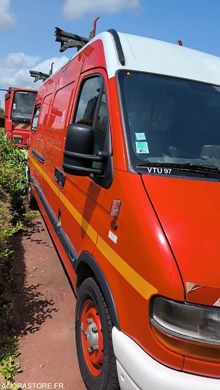 RENAULT MASTER II 2,5D - 2000 - 48197kms - כלי רכב מסחרי עם לוח: תמונה 2 RENAULT MASTER II 2,5D - 2000 - 48197kms - כלי רכב מסחרי עם לוח: תמונה 2