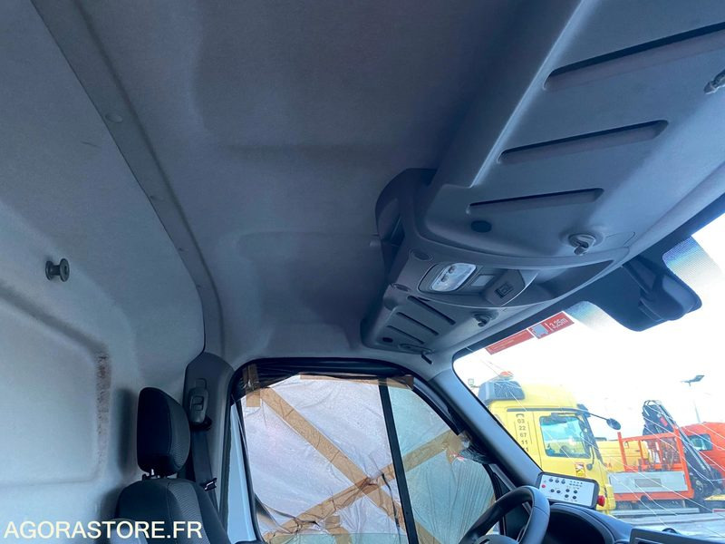 RENAULT MASTER NACELLE - כלי רכב מסחרי עם לוח: תמונה 4 RENAULT MASTER NACELLE - כלי רכב מסחרי עם לוח: תמונה 4