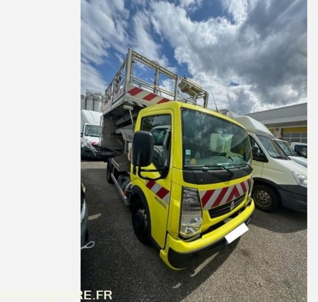 RENAULT MAXITY 2.5l 130CV NACELLE PASSERELLE ELEVATRICE - כלי רכב מסחרי: תמונה 2 RENAULT MAXITY 2.5l 130CV NACELLE PASSERELLE ELEVATRICE - כלי רכב מסחרי: תמונה 2