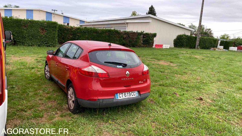 RENAULT MEGANE 309707kms - 2013 - מכונית: תמונה 3 RENAULT MEGANE 309707kms - 2013 - מכונית: תמונה 3