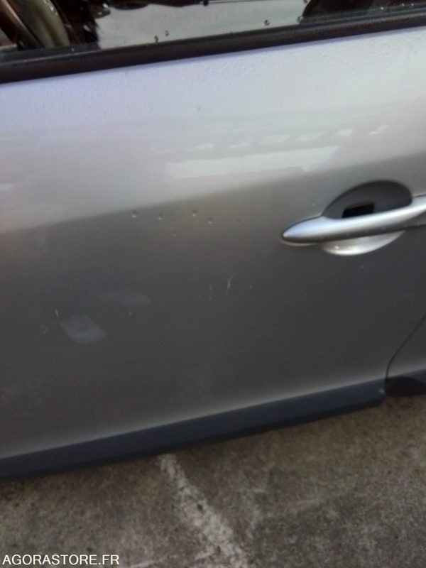 RENAULT MEGANE CG288R - רכב סטיישן: תמונה 5 RENAULT MEGANE CG288R - רכב סטיישן: תמונה 5