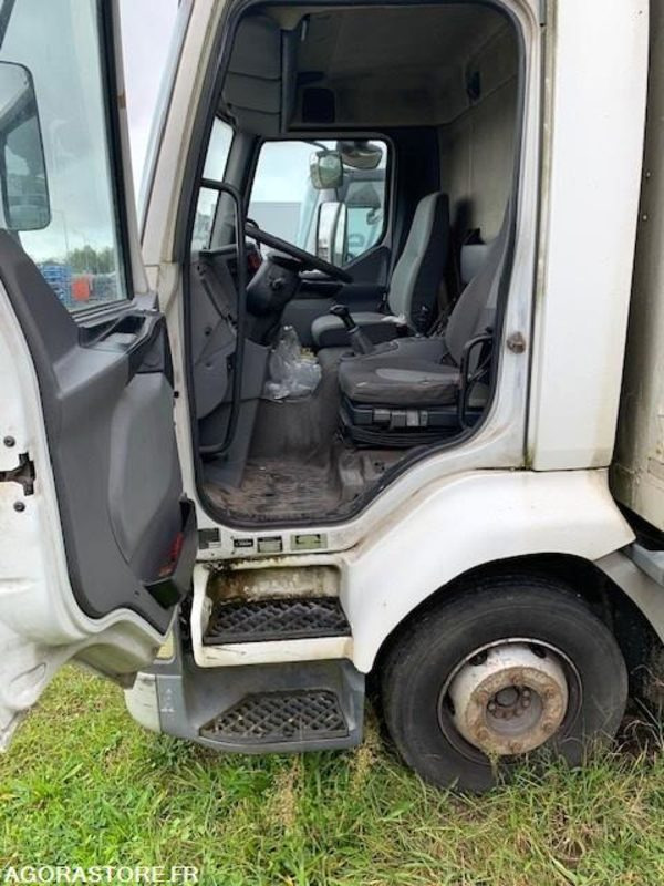 RENAULT MIDLUM 11T - 2004 - 593365 KMS - משאית: תמונה 3 RENAULT MIDLUM 11T - 2004 - 593365 KMS - משאית: תמונה 3