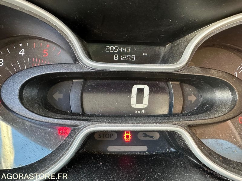 RENAULT - TRAFIC L2H1 - 2017 / 286000 KM - כלי רכב מסחרי עם לוח: תמונה 4 RENAULT - TRAFIC L2H1 - 2017 / 286000 KM - כלי רכב מסחרי עם לוח: תמונה 4