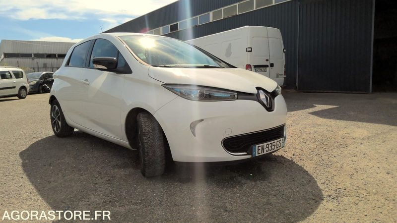 RENAULT ZOE - 2017 - 63000 KMS - CT OK - AUTONOMIE 210 KMS - מכונית: תמונה 2 RENAULT ZOE - 2017 - 63000 KMS - CT OK - AUTONOMIE 210 KMS - מכונית: תמונה 2