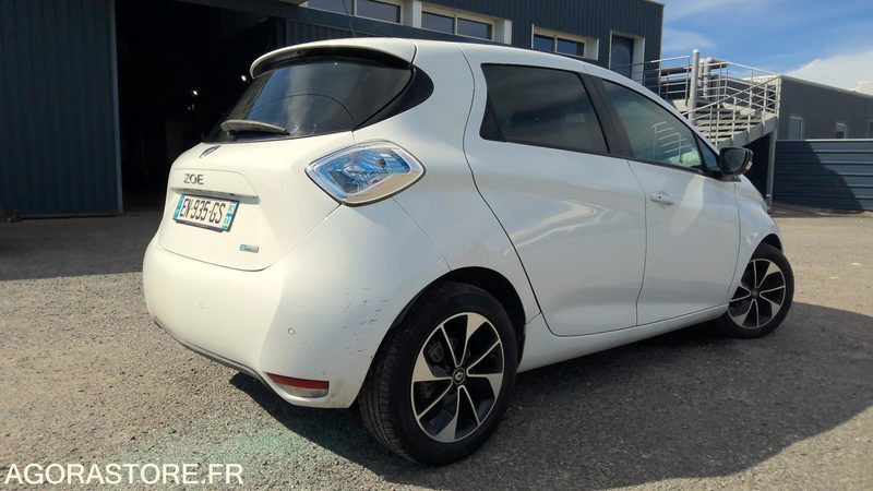 RENAULT ZOE - 2017 - 63000 KMS - CT OK - AUTONOMIE 210 KMS - מכונית: תמונה 3 RENAULT ZOE - 2017 - 63000 KMS - CT OK - AUTONOMIE 210 KMS - מכונית: תמונה 3
