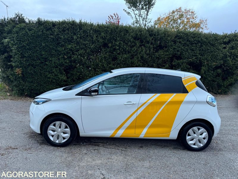 RENAULT ZOE - 2021 - 35000KM - מכונית: תמונה 2 RENAULT ZOE - 2021 - 35000KM - מכונית: תמונה 2