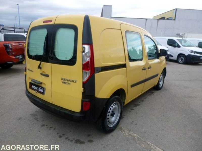 RENAULT kangoo - 2015 - 148166km - כלי רכב מסחרי קטן: תמונה 4 RENAULT kangoo - 2015 - 148166km - כלי רכב מסחרי קטן: תמונה 4