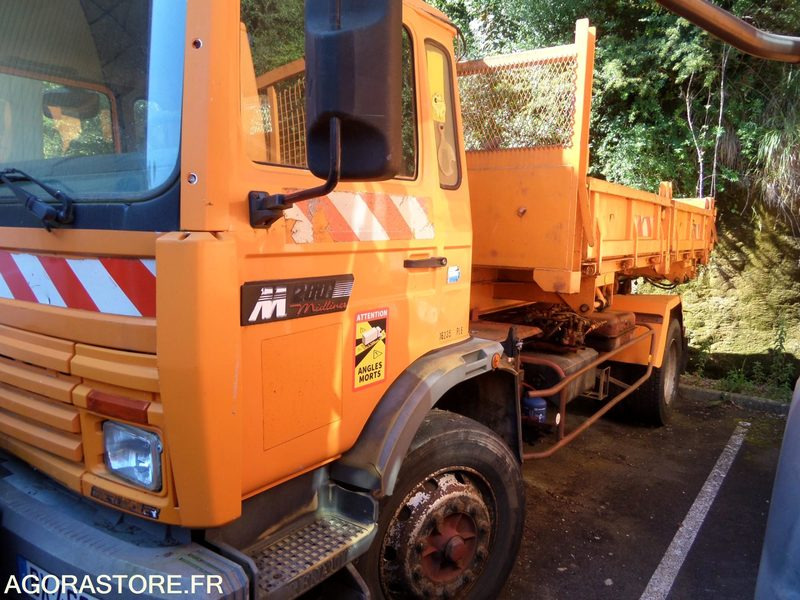 RVI M200 polybenne - 262300km - 1992 (BX-460-ZR) - משאית: תמונה 3 RVI M200 polybenne - 262300km - 1992 (BX-460-ZR) - משאית: תמונה 3