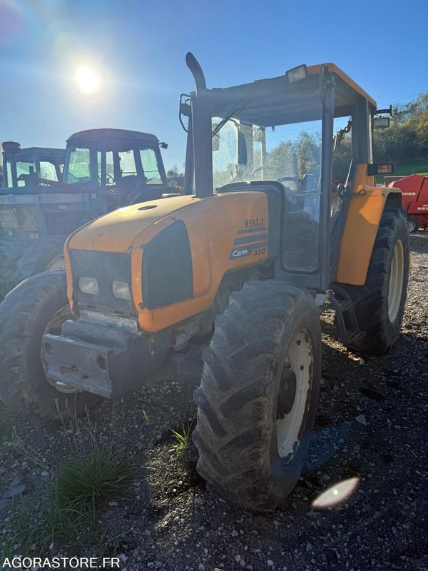Renault Cérès 330 avec épareuse rousseau - טרקטור חקלאי: תמונה 2 Renault Cérès 330 avec épareuse rousseau - טרקטור חקלאי: תמונה 2