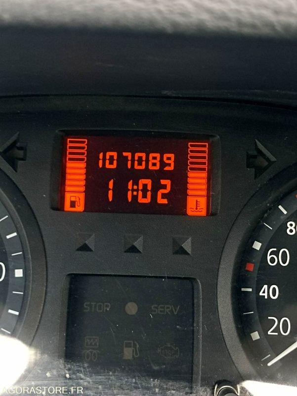 Renault Clio 2 1.5 dCi - 107100kms - 2004 - מכונית: תמונה 5 Renault Clio 2 1.5 dCi - 107100kms - 2004 - מכונית: תמונה 5
