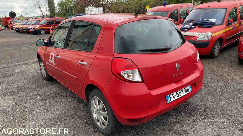 Renault - Clio - 2009 - 287311KMS - FV551WB - מכונית: תמונה 2 Renault - Clio - 2009 - 287311KMS - FV551WB - מכונית: תמונה 2