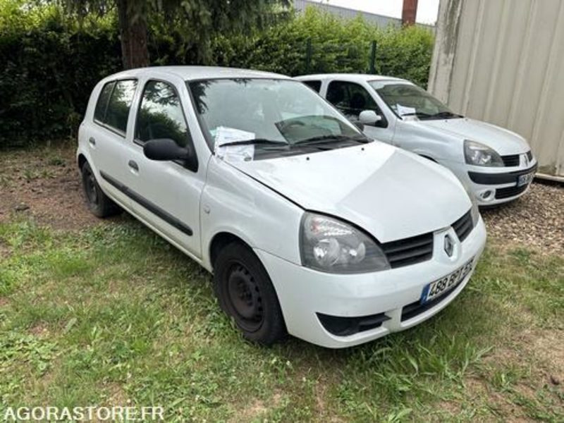Renault Clio - 488BPT57 - מכונית: תמונה 1 Renault Clio - 488BPT57 - מכונית: תמונה 1