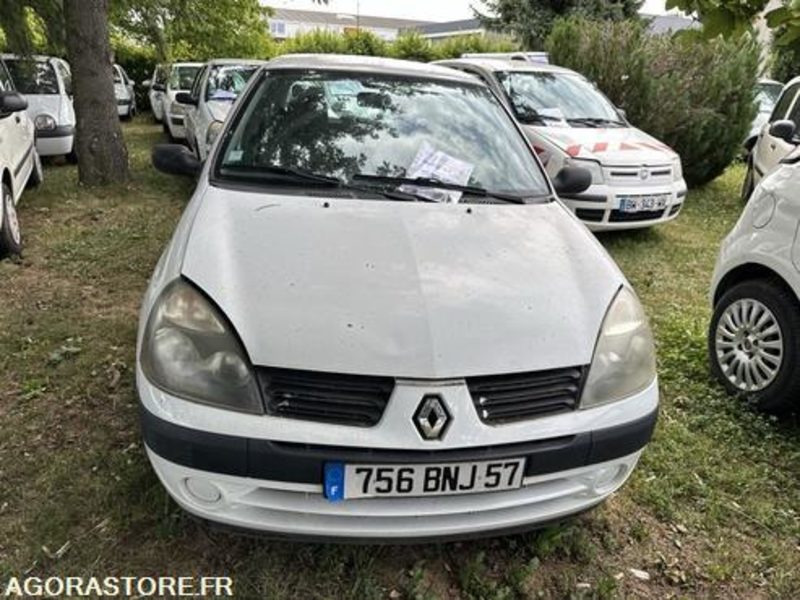 Renault Clio - 756BNJ57 - מכונית: תמונה 2 Renault Clio - 756BNJ57 - מכונית: תמונה 2