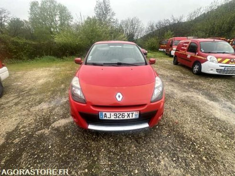 Renault Clio - AJ926XT - כלי רכב מסחרי קטן: תמונה 1 Renault Clio - AJ926XT - כלי רכב מסחרי קטן: תמונה 1