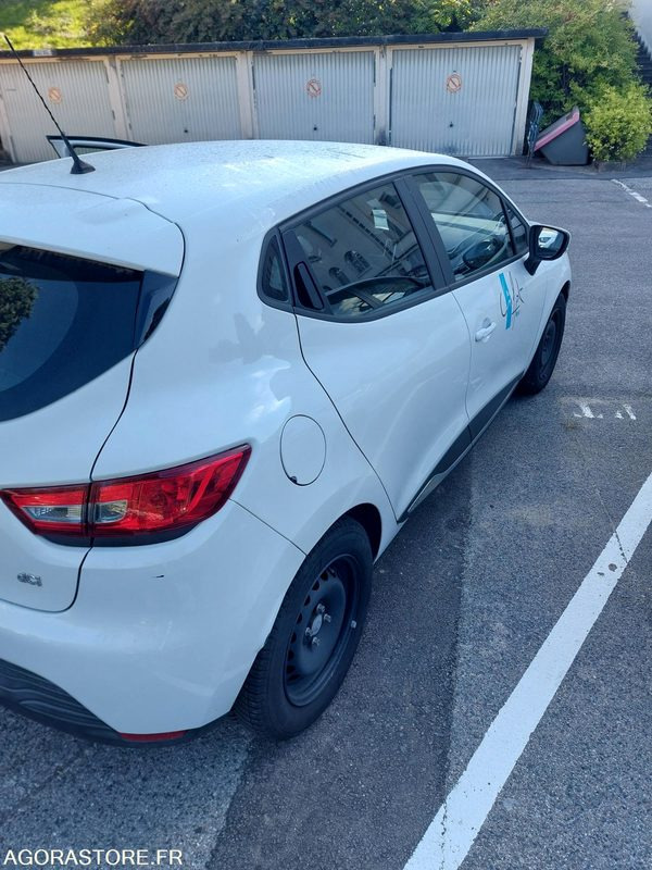 Renault Clio Blanche DC963FQ de 2013 - 66440km - מכונית: תמונה 3 Renault Clio Blanche DC963FQ de 2013 - 66440km - מכונית: תמונה 3