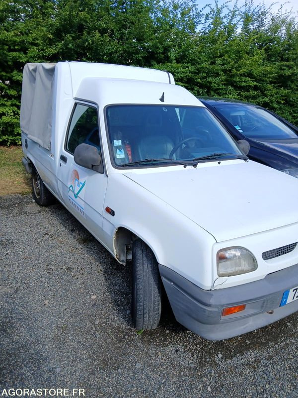 Renault Express - כלי רכב מסחרי קטן: תמונה 1 Renault Express - כלי רכב מסחרי קטן: תמונה 1