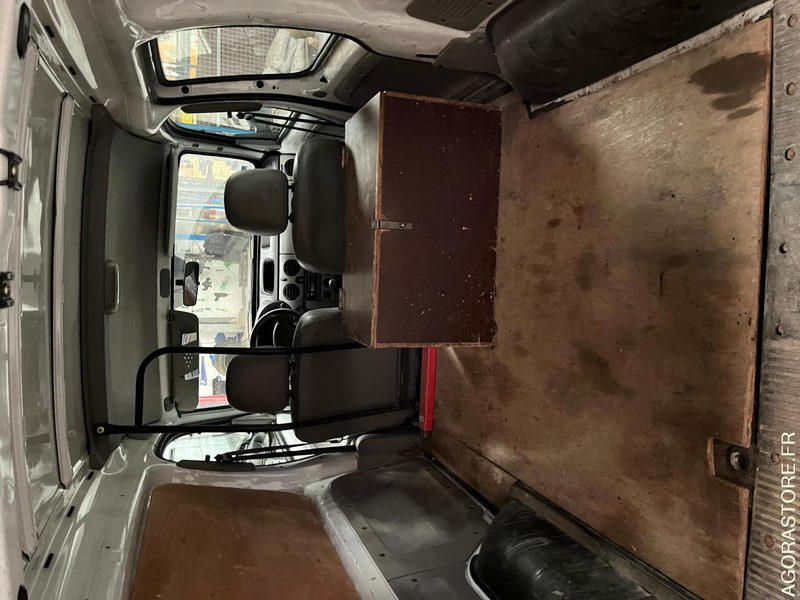 Renault Kangoo 1.2 essence année 2004 162825 kms - כלי רכב מסחרי: תמונה 5 Renault Kangoo 1.2 essence année 2004 162825 kms - כלי רכב מסחרי: תמונה 5