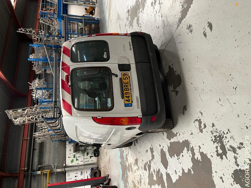Renault Kangoo 1.2 essence année 2004 162825 kms - כלי רכב מסחרי: תמונה 3 Renault Kangoo 1.2 essence année 2004 162825 kms - כלי רכב מסחרי: תמונה 3