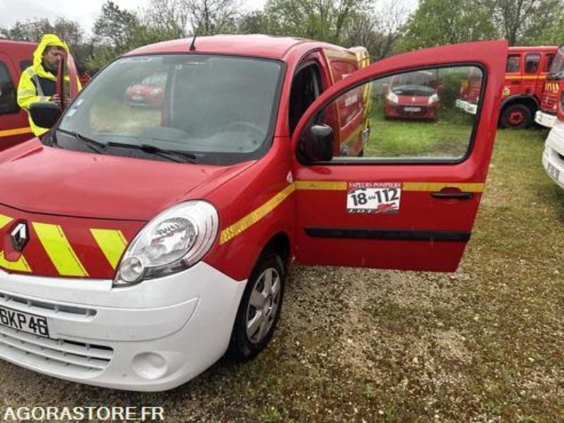 Renault Kangoo - 1016KP46 - כלי רכב מסחרי קטן: תמונה 2 Renault Kangoo - 1016KP46 - כלי רכב מסחרי קטן: תמונה 2